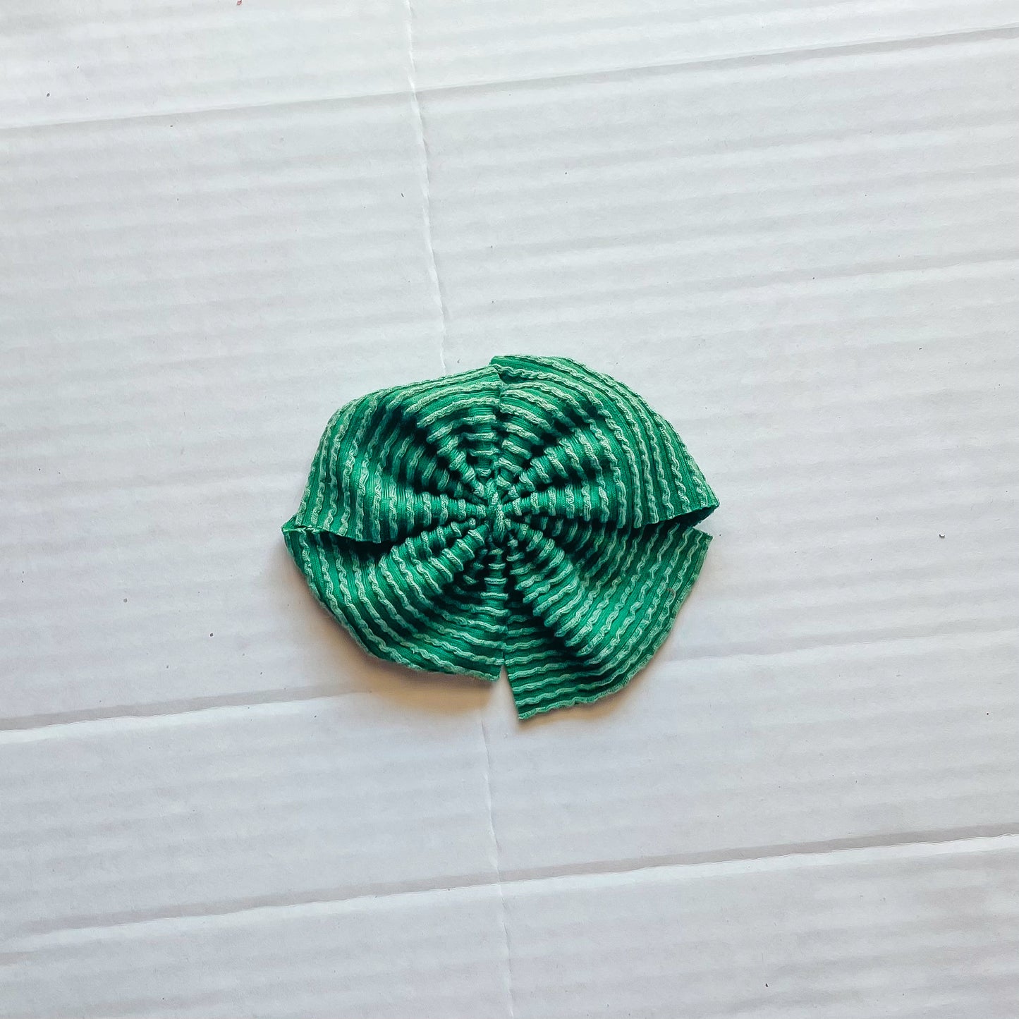 Green Waved Bow