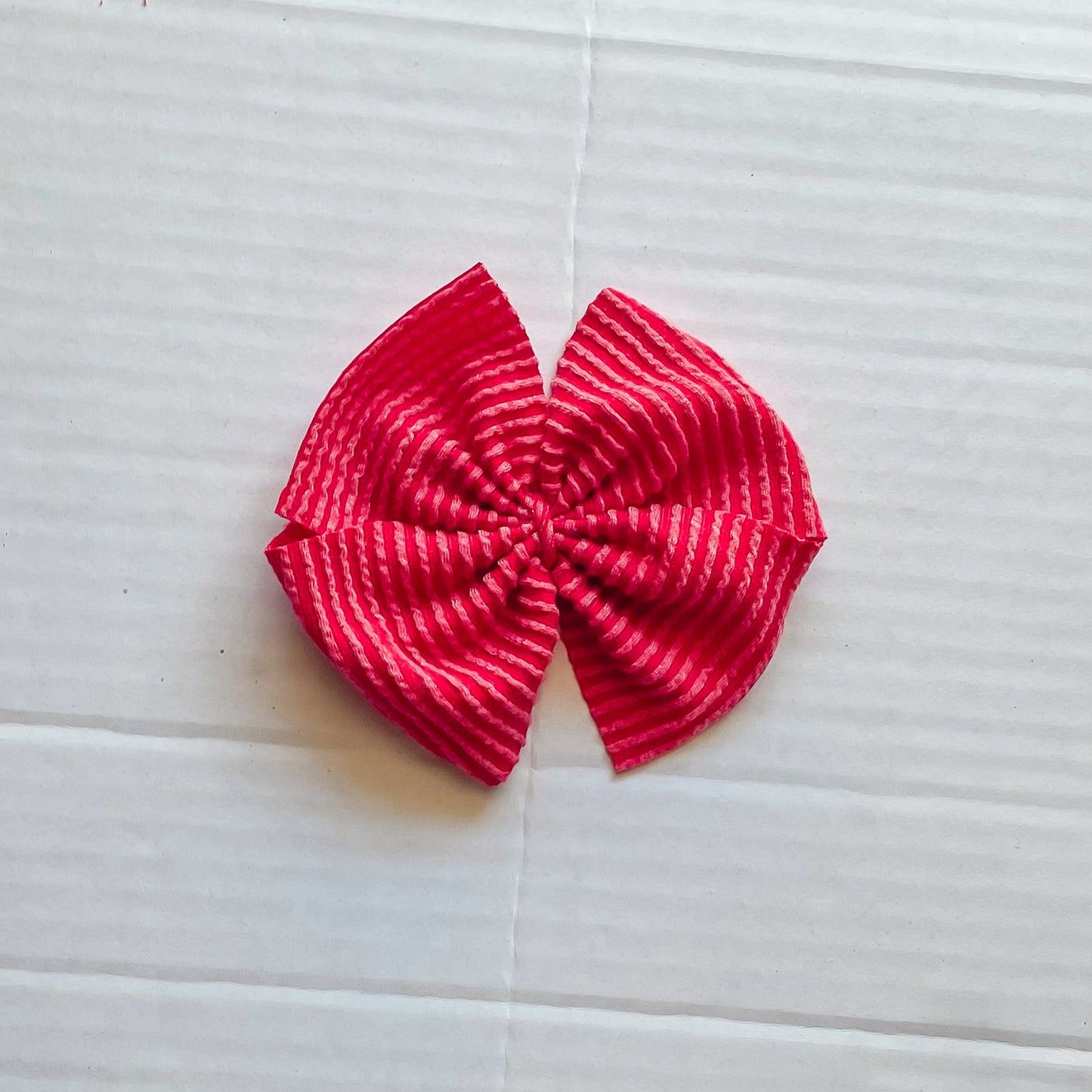 Red Waved Bow