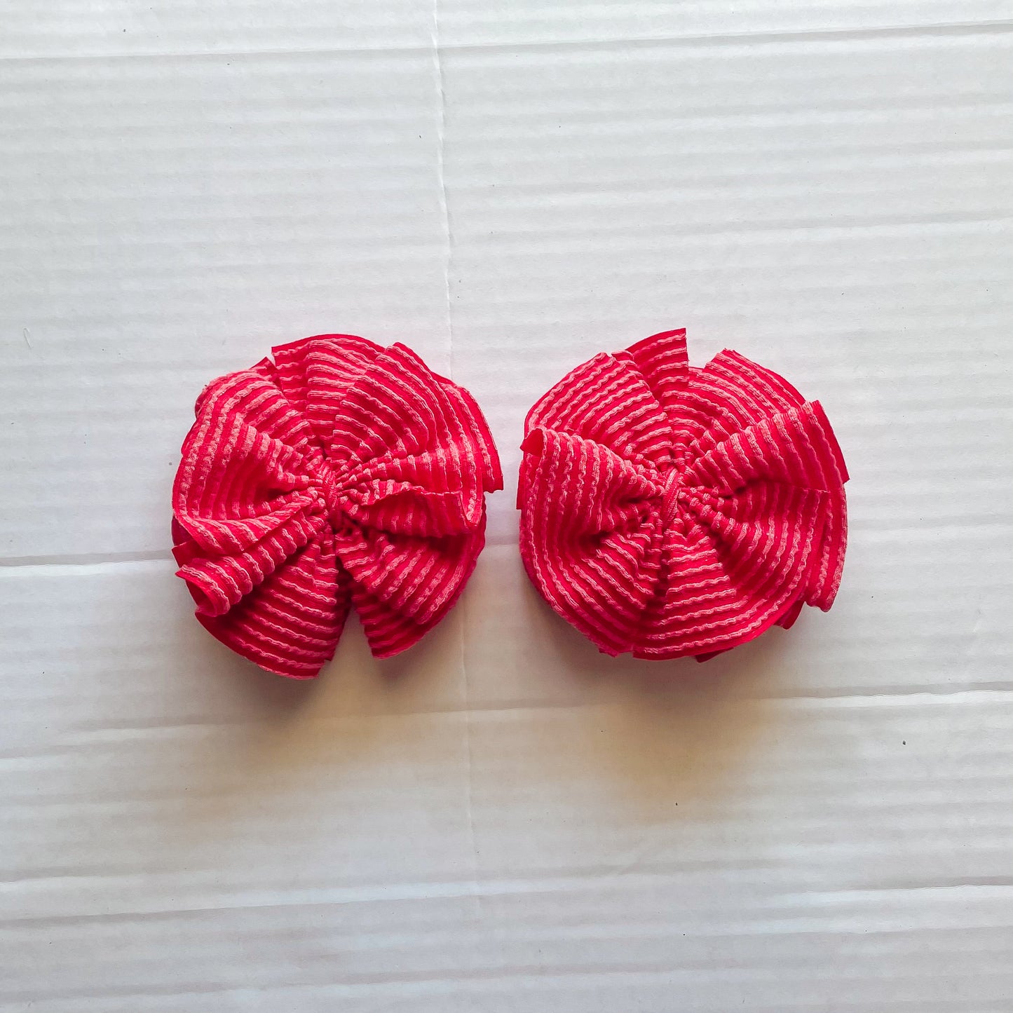 Red Waved Bow